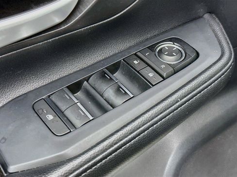 Certified 2025 Toyota Grand Highlander FWD image 29
