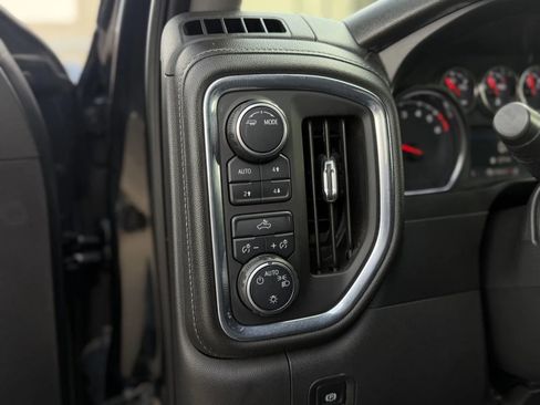 Used 2021 Chevrolet Silverado 1500 LT AWD/4WD image 25