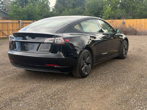 Used 2022 Tesla Model 3 Long Range AWD/4WD image 2