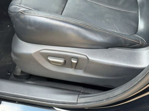 Used 2018 Mitsubishi Eclipse Cross SEL image 16