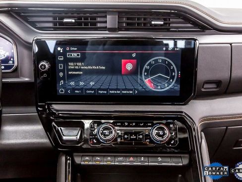 Used 2024 GMC Sierra 1500 AT4 w/ Technology Package image 19