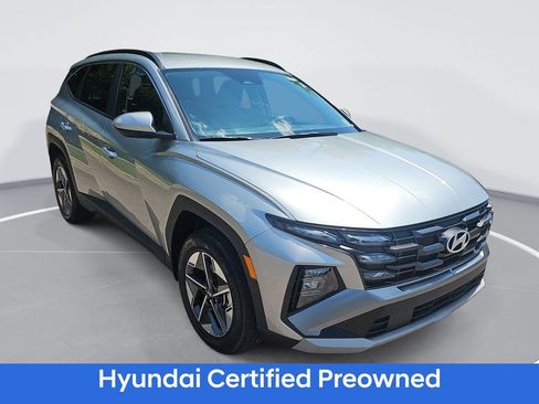 Certified 2025 Hyundai Tucson SEL AWD/4WD image 3
