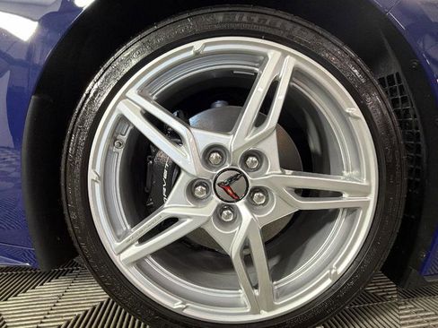 Used 2025 Chevrolet Corvette Stingray Coupe w/ 1LT RWD image 39