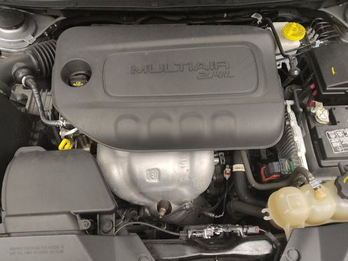 Used 2020 Jeep Cherokee Latitude Plus AWD/4WD image 30
