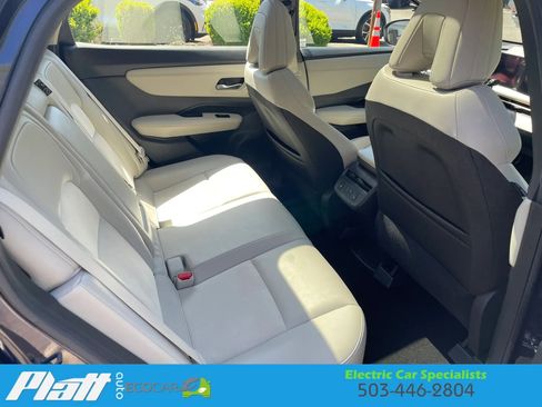 Used 2023 Nissan Ariya FWD image 44