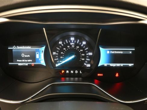 Used 2018 Ford Fusion SE image 12