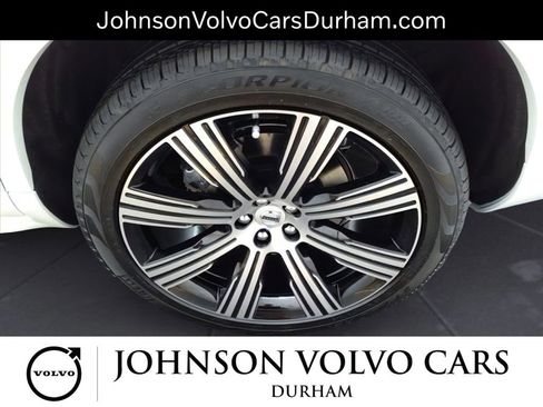 New 2025 Volvo XC90 B6 Plus w/ Protection Package Premier image 7