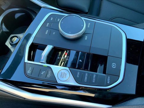 New 2024 BMW 330i Sedan w/ Convenience Package image 19