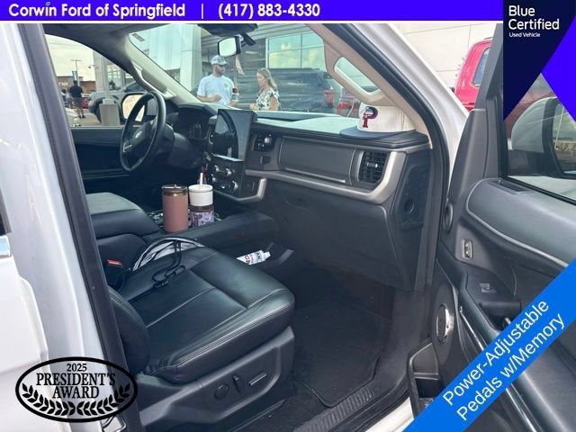 Used 2022 Ford Expedition XLT AWD/4WD image 12