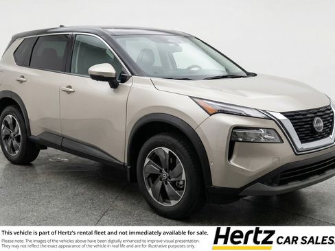 Used 2025 Nissan Rogue SV AWD/4WD image 1