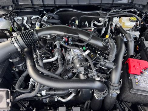 Used 2026 Ford Bronco Raptor AWD/4WD image 15