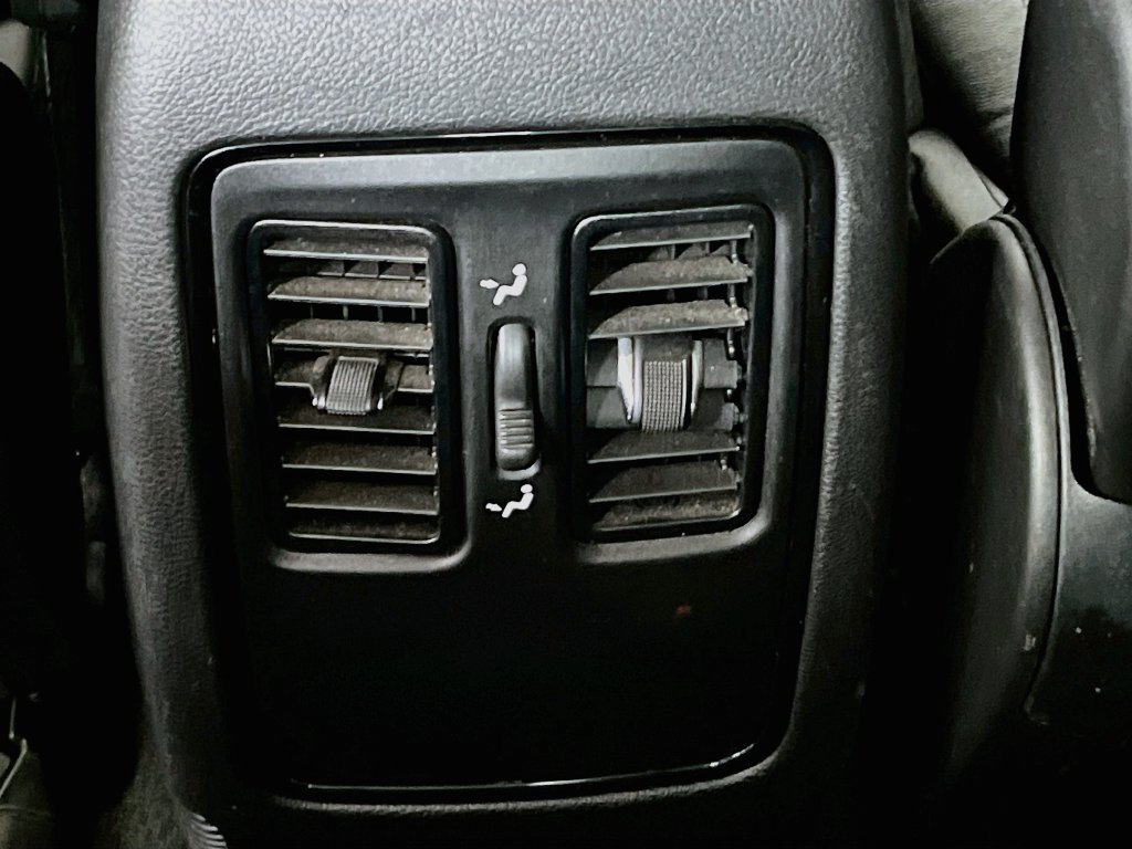 Used 2021 Dodge Durango SXT RWD image 23