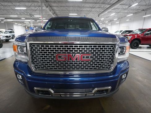 Used 2015 GMC Sierra 1500 Denali w/ Driver Alert Package AWD/4WD image 20