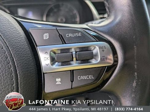 Used 2019 Kia Cadenza Technology FWD image 21