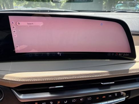 Used 2024 Cadillac XT4 Luxury w/ LPO, Floor Liner Package AWD/4WD image 14