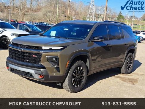 Used 2024 Chevrolet Traverse Z71 w/ LPO, Floor Liner Package image 1