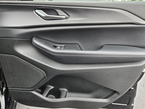 Certified 2024 Jeep Grand Cherokee L Laredo image 34