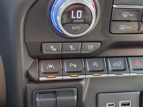 Used 2021 GMC Sierra 1500 SLT AWD/4WD image 15