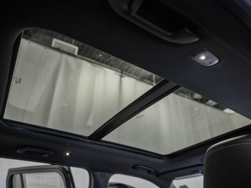 New 2025 Jeep Grand Cherokee Limited image 34