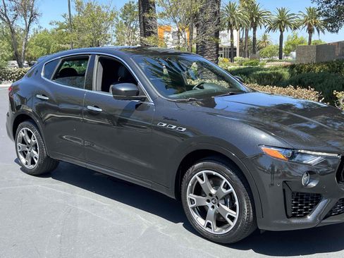 Used 2023 Maserati Levante Modena AWD/4WD image 49
