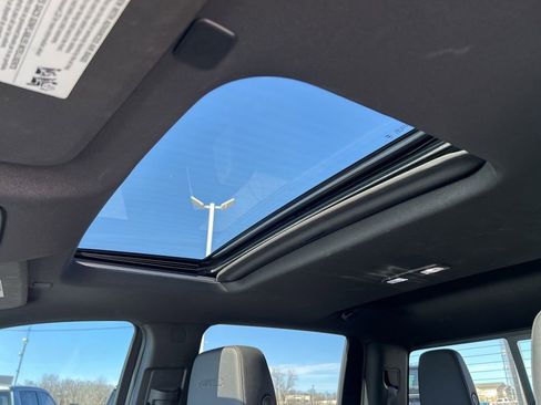 Used 2024 GMC Sierra 2500 AT4 w/ AT4 Premium Plus Package image 23