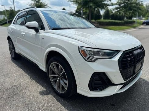 Certified 2025 Audi Q3 2.0T Premium w/ Convenience Package AWD/4WD image 6