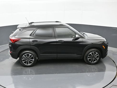 Used 2024 Chevrolet TrailBlazer LT w/ LT Cold Weather Package image 36