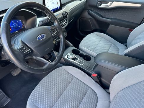 Used 2020 Ford Escape SE Sport image 11