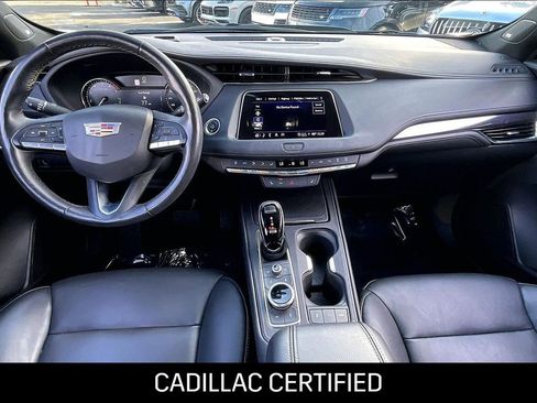 Certified 2022 Cadillac XT4 Luxury w/ Cold Weather Package image 14