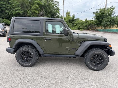 Used 2021 Jeep Wrangler Sport AWD/4WD image 8
