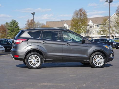 Used 2018 Ford Escape SE AWD/4WD image 2