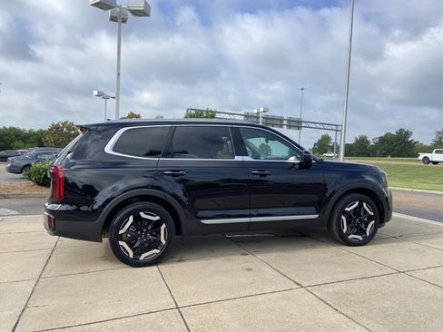 Used 2025 Kia Telluride S FWD image 14