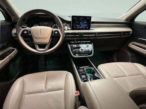 Used 2021 Lincoln Corsair AWD w/ Sport Package image 25