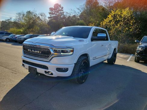 Used 2022 RAM 1500 Limited w/ Body Color Bumper Group image 7