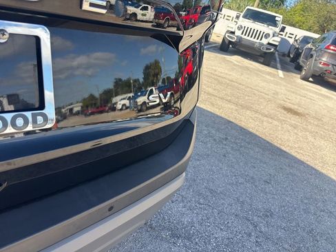 Used 2023 Nissan Rogue SV image 18