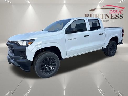 New 2026 Chevrolet Colorado W/T w/ WT Custom Package AWD/4WD image 3