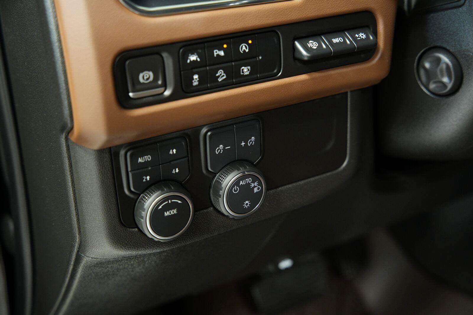 Certified 2023 Chevrolet Tahoe High Country AWD/4WD image 46