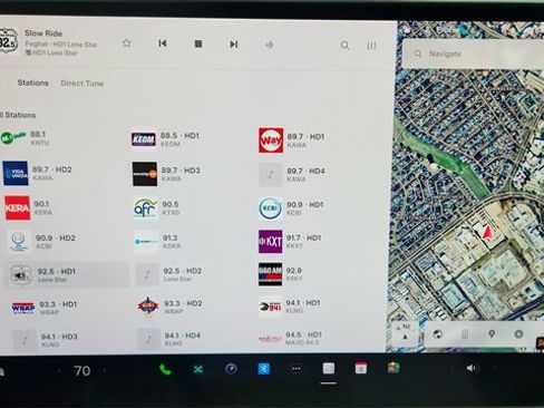 Used 2022 Tesla Model S Plaid image 45