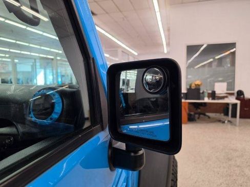 Used 2017 Jeep Wrangler Sport w/ Quick Order Package 24S AWD/4WD image 31