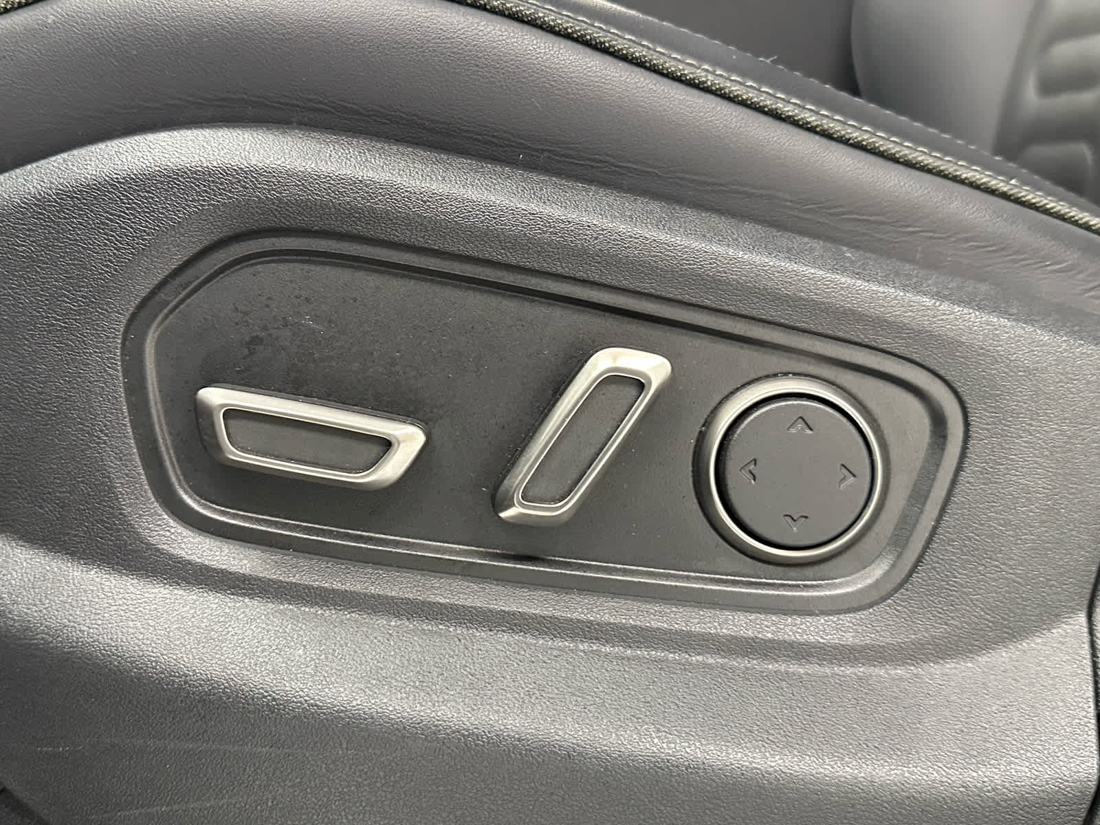 Used 2023 Rivian R1S Adventure Quad AWD/4WD image 12