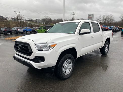 Used 2023 Toyota Tacoma SR image 7