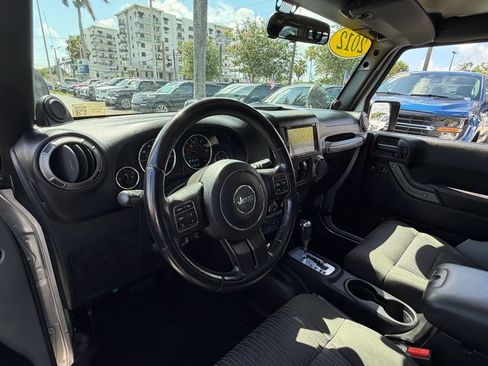 Used 2012 Jeep Wrangler Unlimited Sport AWD/4WD image 10
