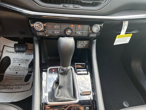 New 2026 Jeep Compass Latitude image 43