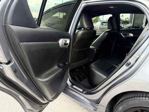 Used 2013 Lexus CT 200h w/ F Sport Pkg w/Nuluxe Trim FWD image 18