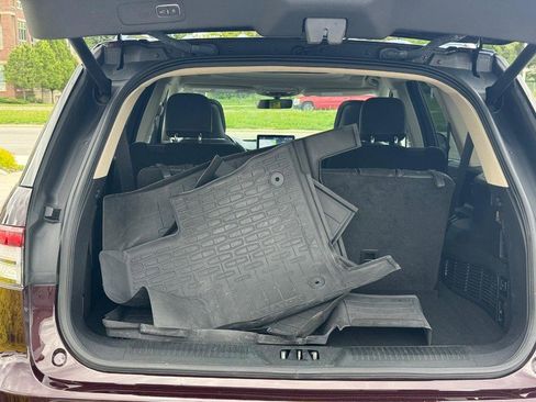 Certified 2023 Lincoln Aviator Reserve w/ Equipment Group 201A image 8