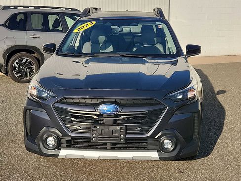 Used 2023 Subaru Outback Limited image 2