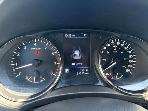 Used 2020 Nissan Rogue S AWD/4WD image 25