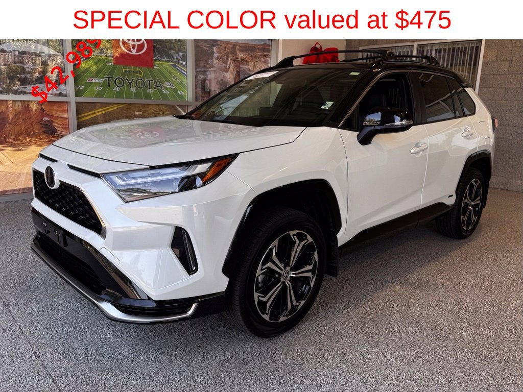 Certified 2025 Toyota RAV4 XSE w/ Weather Package AWD/4WD image 8