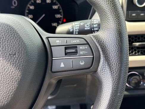 Certified 2023 Honda HR-V LX image 25