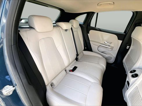 Used 2022 Mercedes-Benz GLA 250 image 18